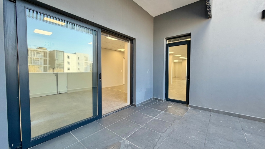 To Let Commercial Property for Rent in Paardevlei Western Cape